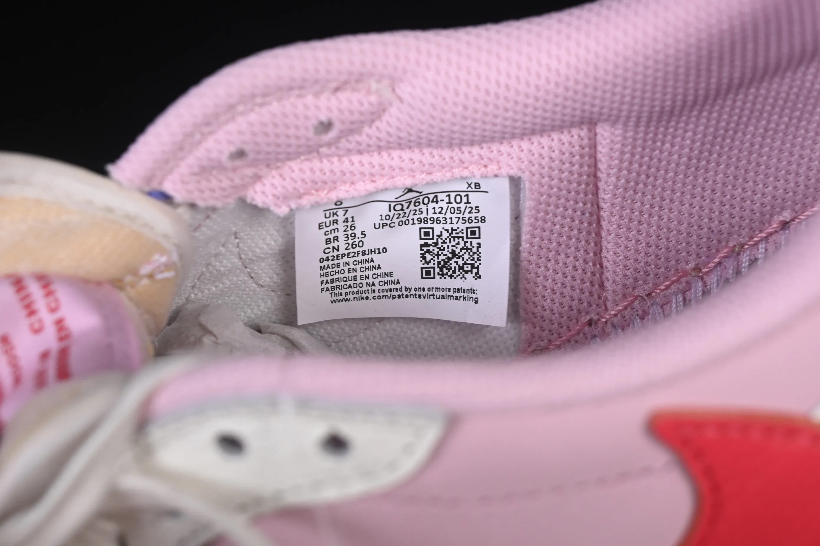 All categories Air Jordan Jordan series basketball shoes Air Jordan 1 Low OG version Travis Scott x Air Jordan 1 Low OG AJ1 Joe 1 undercut low IQ7604-101
